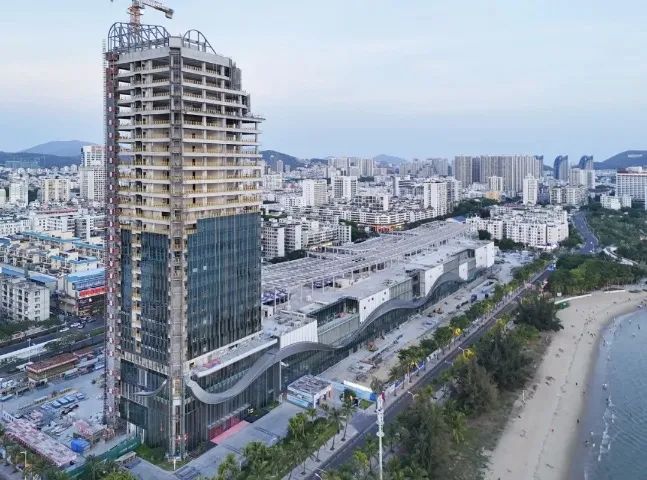 开免税店更挣钱？格力地产：将逐步退出房地产开发业务！此前美的置业也官宣不做房了(图2)