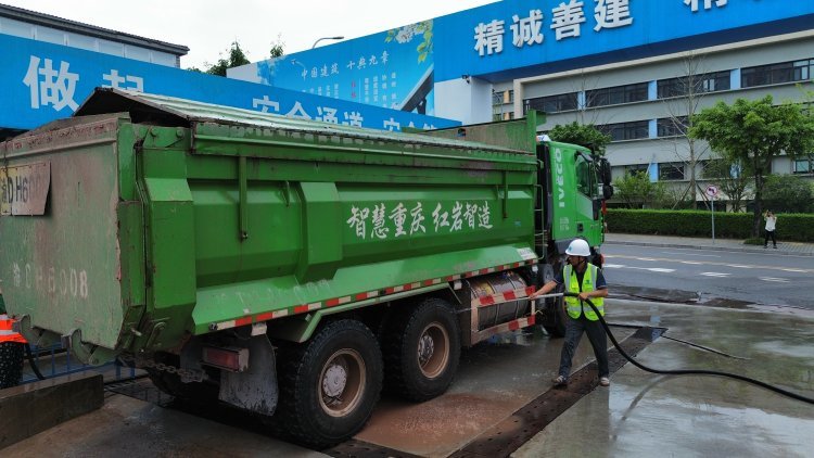 熊猫体育平台：环保部通报重庆建筑垃圾乱局后重庆开展专项联合执法行动(图3)