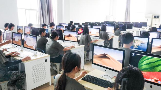 熊猫体育网站：建筑装饰行业人才缺口大中专生选择学建筑装饰设计专业未来可期