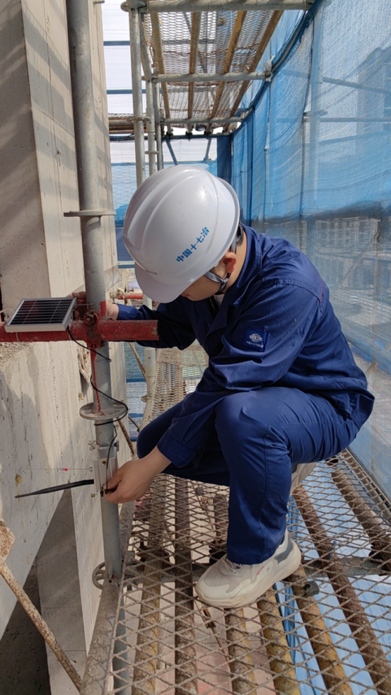 十七冶建安分公司测量所开展盐城瑞璟·云府房地产开发项目自动化监测工作(图1)