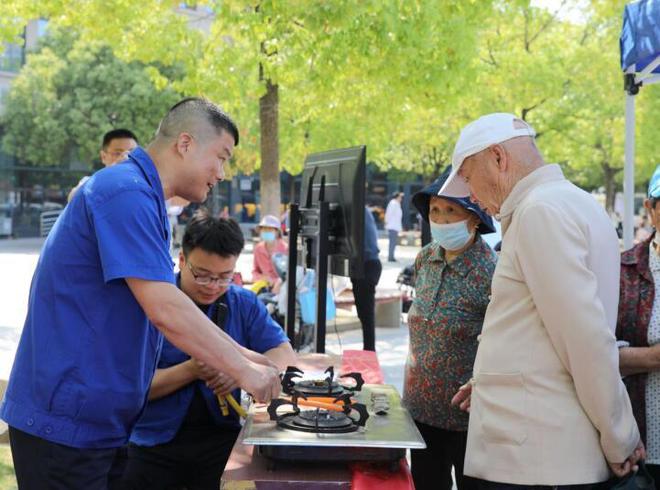 合燃华润燃气：坚守主营业务阵地稳步推进用户发展(图2)