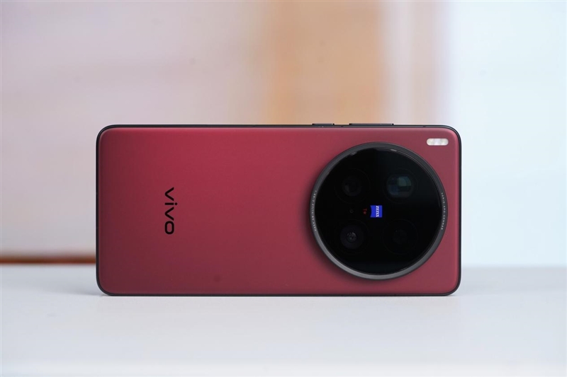 年度封神之作！vivoX200Ultra全面评测：自带外挂的全能V单(图30)