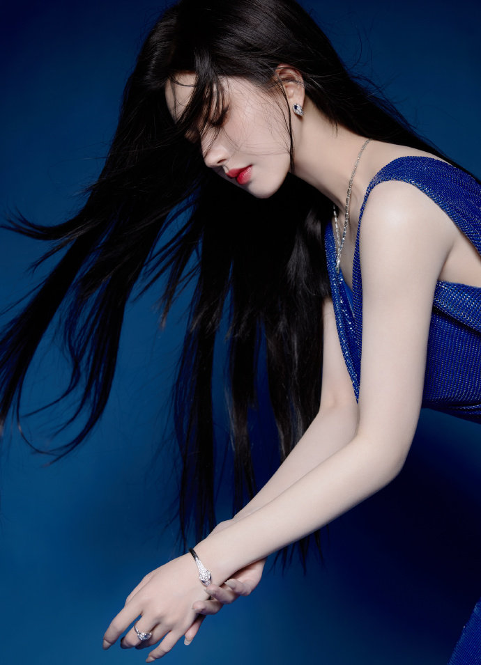 《女大学生的特殊治疗(图1)