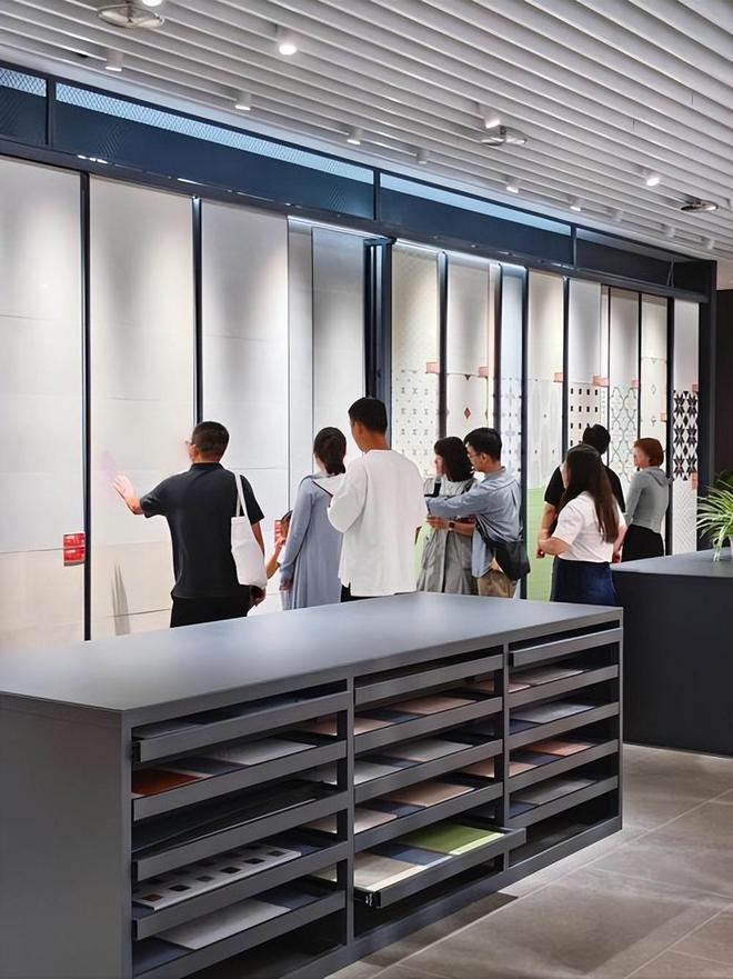 又爆雷!知名家装公司人去楼空涉案金额巨大百姓维权无望(图9)