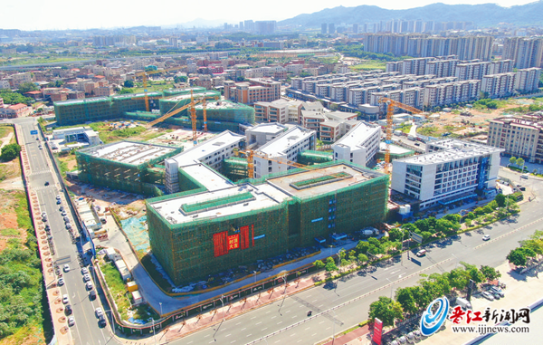 季延中学罗山校区项目建设有序推进建筑主体结构全面封顶