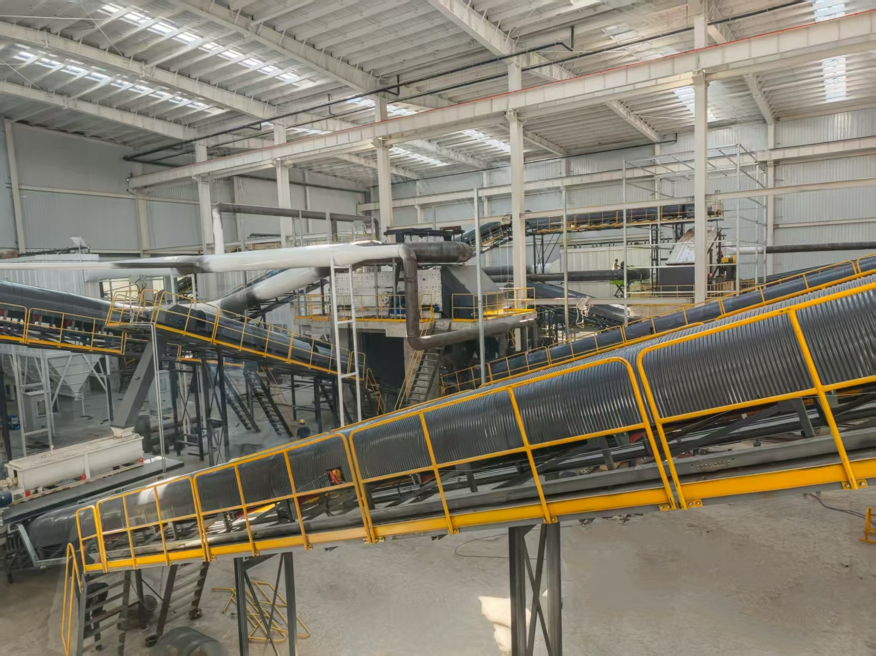 熊猫体育网站：潮起海之南丨海南陵水推进建筑垃圾资源化利用助力“无废城市”建设