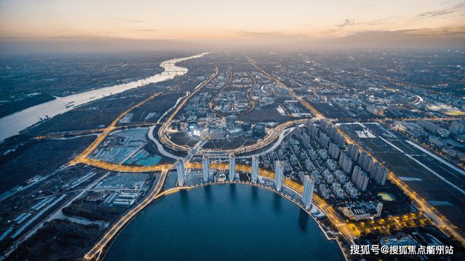 熊猫体育平台：上海兰香湖贰号：游艇别墅实景现房一线品牌精装修(图8)