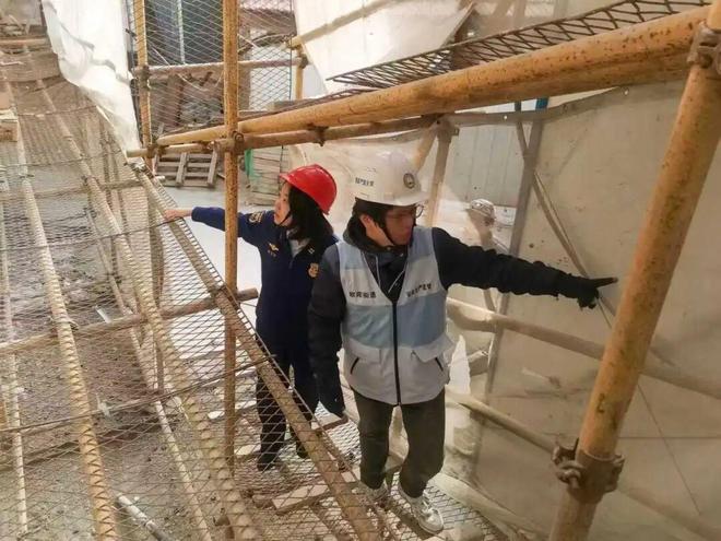 易燃材料、违规改造？房屋装修防火这些雷区千万别踩！一组图看懂→