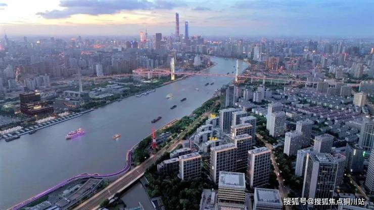 保利世博天悦(2026年首发)保利世博天悦售楼处电话_来电预约看房_楼盘详情-环境-户型-价格-地址-地铁-配套-电话(图3)