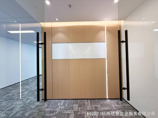 城北万象城周边写字楼租赁可以定制装修吗?流程复杂吗?(图1)